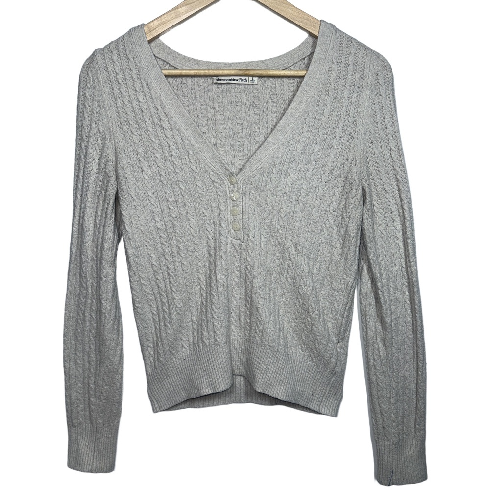 Abercrombie & Fitch Gray Ribbed Cable Knit Long Sleeve V-Neck Sweater Top Size S